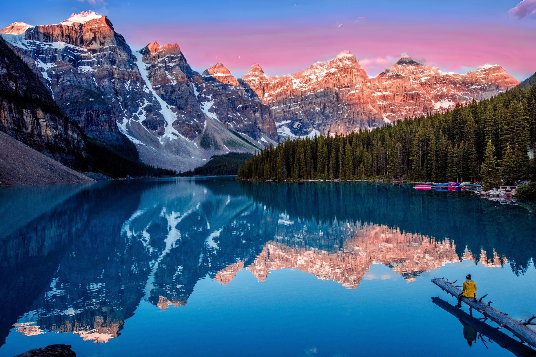 Moraine Lake Sunrise Tours